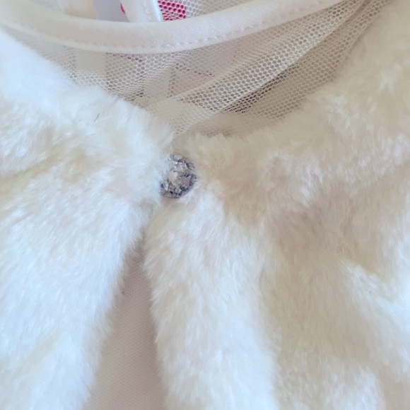 Gorgeous 2 piece dress and fur capelet from The Children’s Place - Picture 4 of 12